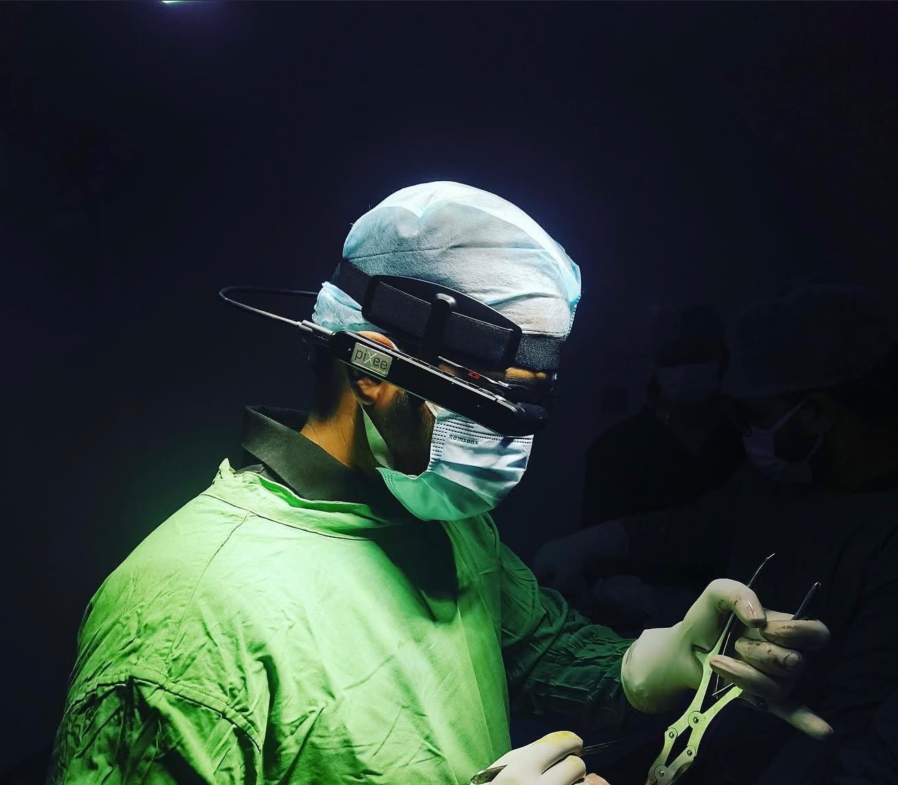 Aditya Medicare specialist doctor using surgical precision technology